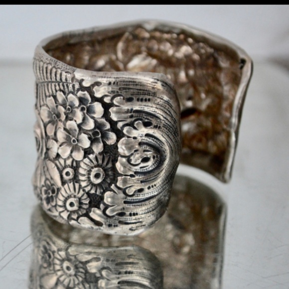 Rare Antique Tiffany Stamped Sterling Silver Cuff Bracelet Wide - Picture 4 of 12